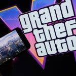 "GTA VI" : Rockstar Games dévoile la bande-annonce du prochain épisode de la série "Grand Theft Auto"
          Le prochain opus, qui revient à Vice City, permettra notamment d'incarner un personnage principal féminin. La sortie de "GTA VI" est prévue pour 2025.
