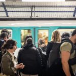 Afin de relancer son attractivité, la RATP expérimente la semaine de quatre jours pour certains salariés
          La régie des transports parisiens, confrontée à une hausse des démissions, a adopté plusieurs mesures pour attirer des recrues.