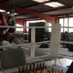Chessboxing : Thomas Cazeneuve, expert du ring... et de l'échiquier
          Le chessboxing mêle à la fois la boxe et les échecs. Rencontre avec Thomas Cazeneuve, double champion du monde de la discipline.