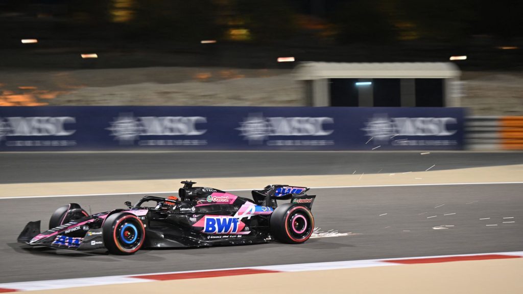 F1 : Alpine revoit déjà sa copie après le premier Grand Prix de la saison raté et annonce plusieurs "changements organisationnels"
          Après des résultats décevants à Bahreïn lors du premier week-end de course (Esteban Ocon a fini 17e, Pierre Gasly 18e), l'écurie française procède à un remaniement majeur de sa direction technique.
