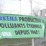 Arkema : des militants s’introduisent dans une usine
          Des militants d’Extinction Rebellion se sont introduits sur le site chimique d’Arkema, près de Lyon (Rhône). Ils accusent l’entreprise de contaminer le Rhône avec des polluants éternels.