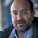Le cinéaste iranien Asghar Farhadi, poursuivi pour plagiat à Téhéran par une ancienne élève, a été blanchi
          Âgé de 51 ans, le célèbre réalisateur d'"Une séparation" (2011) oscarisé à deux reprises, faisait l'objet d'accusations de plagiat pour son film "Un héros", pour lequel il a obtenu le Grand Prix du festival de Cannes en 2021.