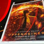 Pourquoi la sortie d'"Oppenheimer" au Japon est très critiquée
          Le film oscarisé de Christopher Nolan, qui raconte la création de la bombe atomique, est sorti en juillet 2023 aux Etats-Unis et en France, mais il n'est projeté dans les salles de cinéma japonaises qu'à partir de vendredi.