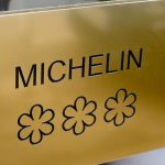 Expliquez-nous les étoiles du guide Michelin
          Les étoiles du guide Michelin qui récompensent les meilleurs restaurants français sont décernées lundi. L'occasion de revenir sur la manière dont fonctionne ce guide qui existe depuis 1900.