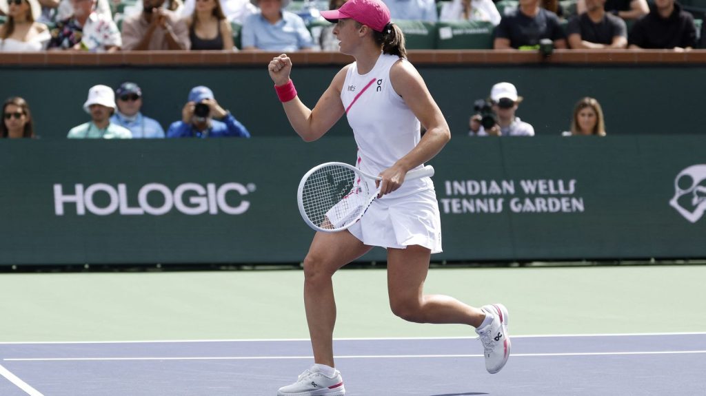 Indian Wells : Iga Swiatek bat Maria Sakkari et remporte le WTA 1000 américain pour la deuxième fois
          En finale du tournoi californien, dimanche, Iga Swiatek a dominé Maria Sakkari en deux sets.