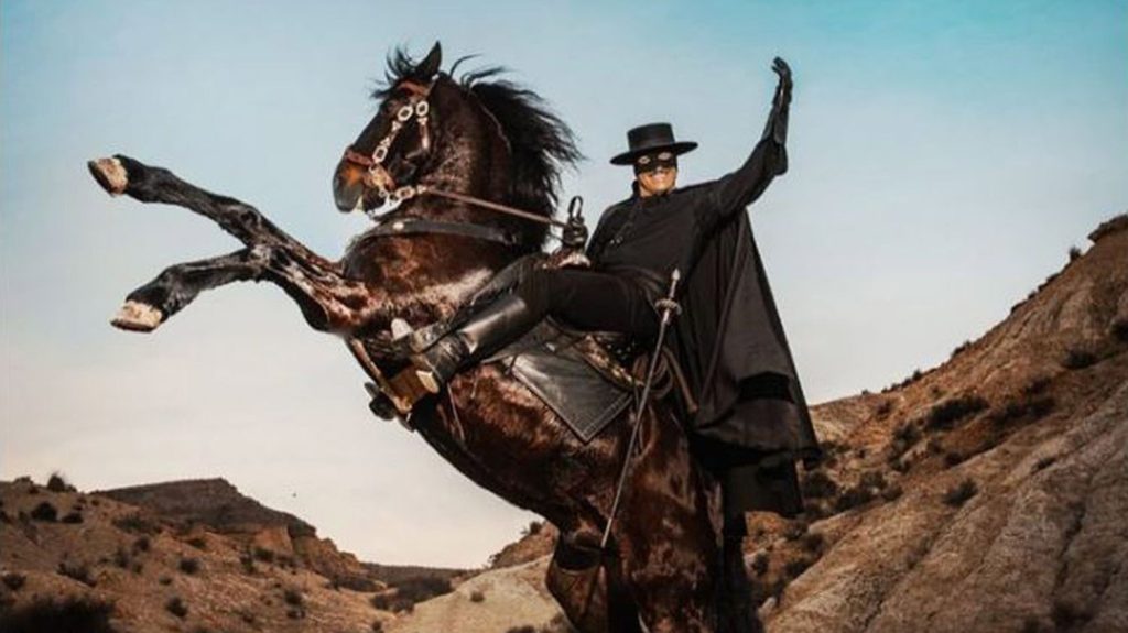 "Zorro", avec Jean Dujardin, arrive bientôt sur Paramount+ et France Télévisions
          L'acteur français prêtera ses traits au retour de "Zorro" dans une série co-créée par le réalisateur Noé Debré et le scénariste Benjamin Charbit, qui sera sur France Télévisions "plus tard cette année".