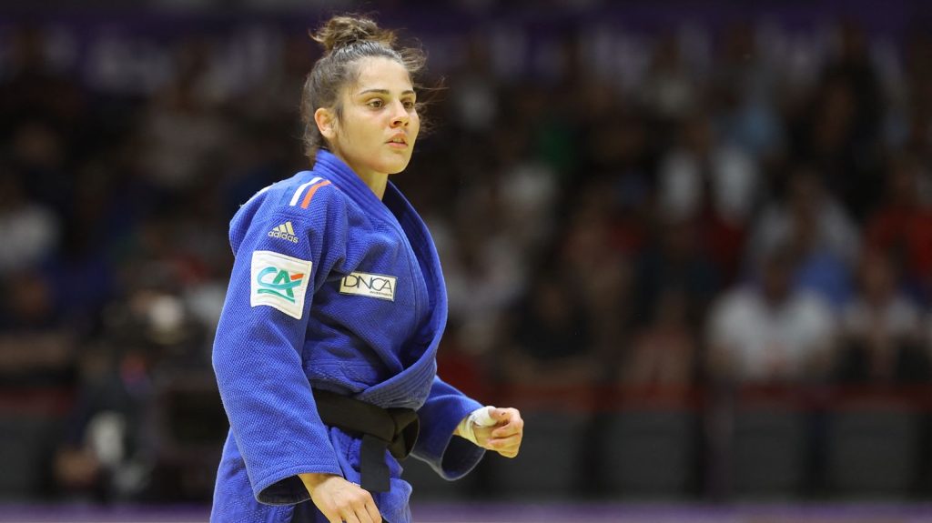 Vidéo



  

  
  

      

  

  
    Paris 2024 : le tuto pour tout comprendre au judo
          La judokate française Blandine Pont illustre quelques mouvements du judo, présent dans le programme olympique des Jeux olympiques 2024.