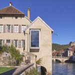 Le musée d'Ornans offre un parcours paysagé de Courbet à Monet où la nature triomphe
          Des prêts du Musée d'Orsay et du musée des Beaux-Arts Jules-Chéret de Nice enrichissent la collection d'œuvres du maître du réalisme et de ses contemporains.