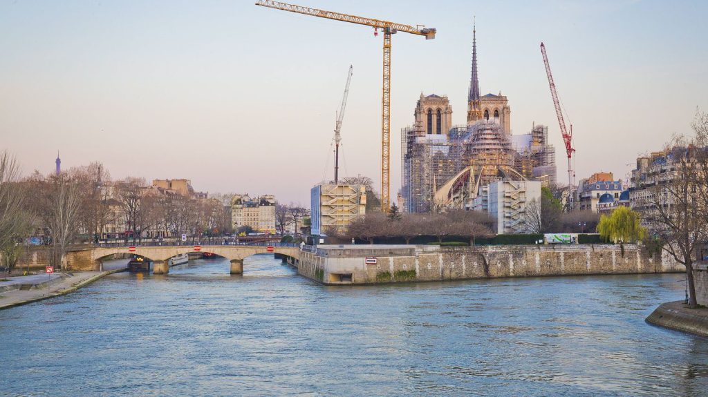 Notre-Dame de Paris : "Nous tenons délais et budget", assure Philippe Jost à la tête du chantier de reconstruction
          La réouverture de la cathédrale est prévue pour le 8 décembre.