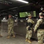 New York : des militaires déployés dans le métro pour renforcer la sécurité
          Face à la hausse des agressions, l’État de New York (États-Unis) a décidé de faire appel à des officiers pour épauler les forces de l’ordre dans le métro.