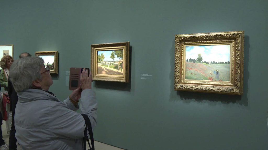 Les 150 ans de l'impressionnisme : les habitants d'Argenteuil invités au musée d'Orsay pour découvrir des toiles réalisées dans leur ville
          Près de 3 000 Argenteuillais ont pu découvrir en visite privée les toiles présentées dans le cadre de l'exposition "Paris 1874. Inventer l'impressionnisme".
