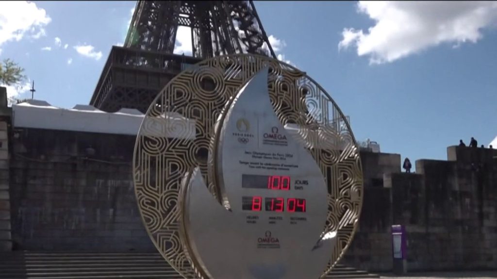 Paris 2024 : 100 jours pour être prêts, le compte à rebours est lancé
          Plus que 100 jours avant le coup d’envoi des Jeux olympiques : les installations sont presque toutes prêtes et Paris continue sa métamorphose jusqu’au lancement de l’événement.