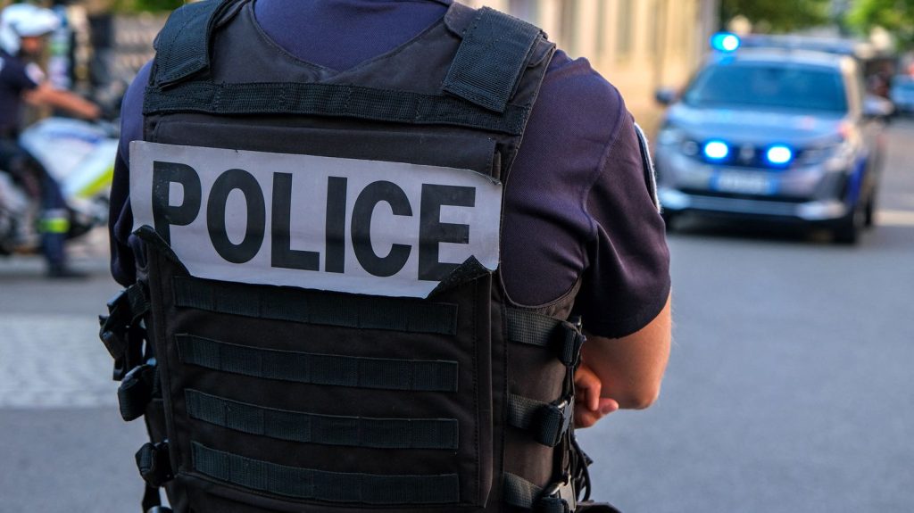 Marseille : un homme de 19 ans tué par balle à proximité d'un point de deal
          Les auteurs ont pris la fuite à bord d'une voiture d'après les témoins.