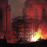 Incendie de Notre-Dame de Paris : cinq ans après, le mystère plane toujours sur l’origine du feu
          Cinq ans après l’incendie de la cathédrale Notre-Dame de Paris, la reconstruction progresse. Mais que sait-on aujourd’hui de l’origine de l’incendie ? L’enquête peine à avancer.