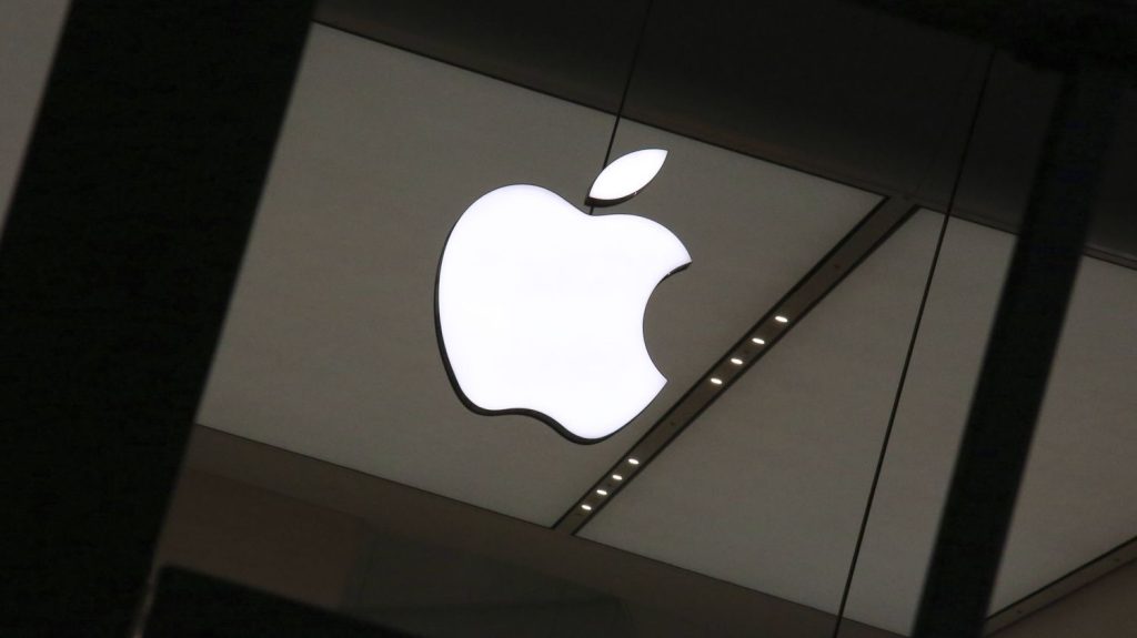 Intelligence artificielle : après les réactions de plusieurs artistes dont Hugh Grant sur la nouvelle pub de l'iPad Pro, Apple présente ses excuses
          Le spot publicitaire, présenté à la Keynote d'Apple mardi 7 mai, ne fera plus partie de la campagne télévisée de la célèbre tablette de la marque à la pomme.