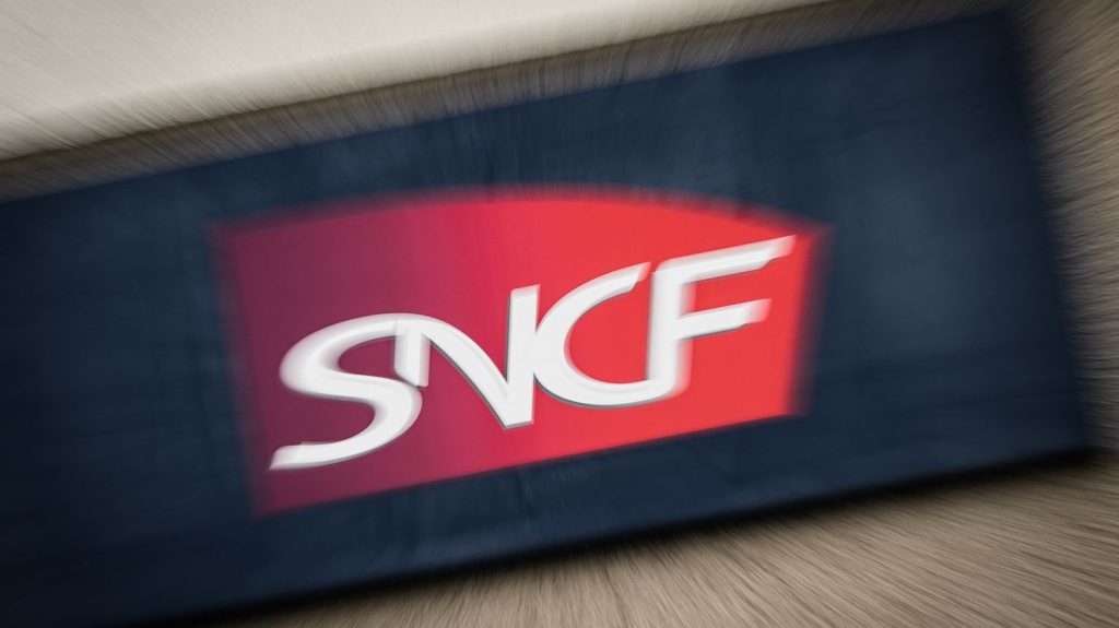 Prime JO à la SNCF : la direction propose une prime de 95 euros bruts par jour pour les cheminots qui travailleront pendant les Jeux
          Les syndicats ont désormais jusqu'au 4 juin pour signer le projet.