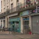 Fusillade à Saumur : un mort et un blessé
          Une fusillade sur la terrasse d’un fast-food a fait un mort et un blessé lundi 3 juin au soir à Saumur, dans le Maine-et-Loire. Le suspect est toujours en fuite.