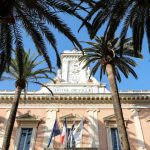 Corse : sept personnes en garde à vue dont deux adjoints au maire d'Ajaccio
          L'adjoint au maire en charge des sports ainsi que l'adjointe déléguée à l'urbanisme et au logement ainsi que le directeur de cabinet du maire figurent parmi les suspects.