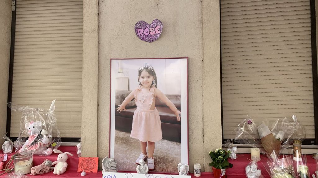 Une nouvelle plainte pour viol et agression sexuelle déposée contre le suspect du meurtre de la petite Rose dans les Vosges
          Une enquête préliminaire a été ouverte pour ces nouvelles accusations, quelques jours avant l'ouverture du procès du meurtre de la fillette retrouvée dans un sac plastique en avril 2023.